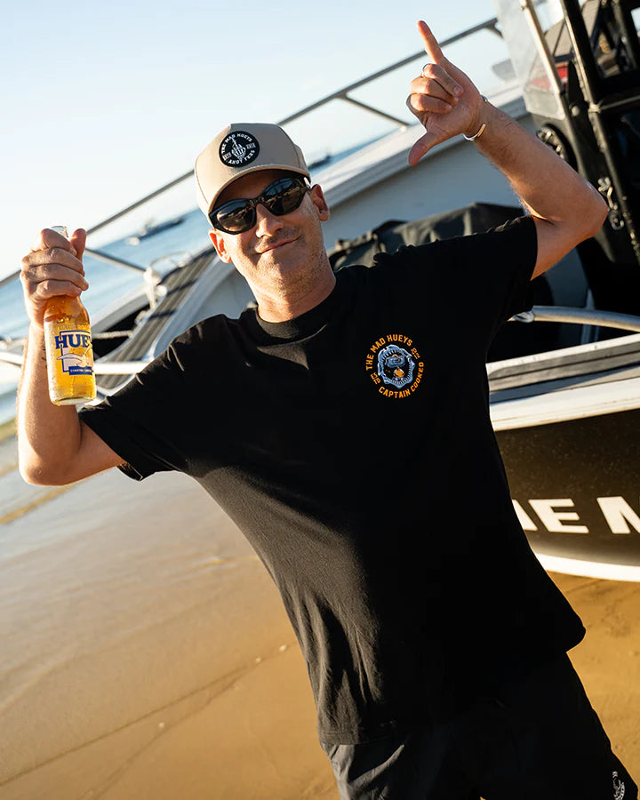MAD HUEYS CAPTAIN COOKED JAWS | SS TEE - BLACK