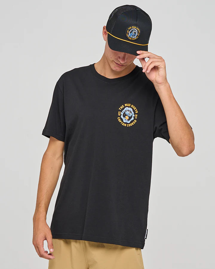 MAD HUEYS CAPTAIN COOKED JAWS | SS TEE - BLACK