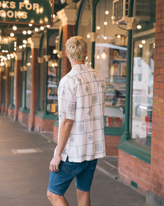 SILENT THEORY ICON SHIRT