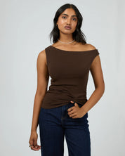 AAE KYLIE OFF SHOULDER TOP BROWN