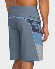 BILLABONG STRADDIE AIRLITE 20" BOARDSHORTS