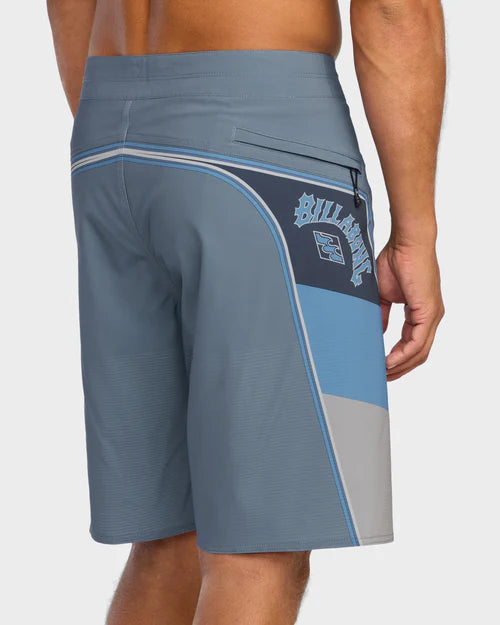 BILLABONG STRADDIE AIRLITE 20" BOARDSHORTS