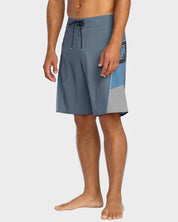 BILLABONG STRADDIE AIRLITE 20" BOARDSHORTS