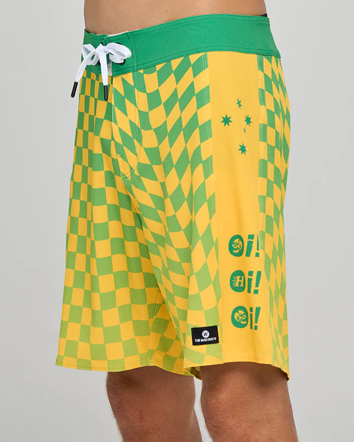 THE MAD HUEYS OI OI OI | 19" BOARDSHORT - AUSSIE GOLD