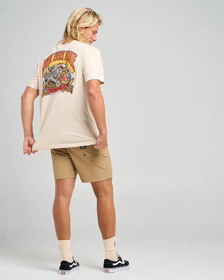 MAD HUEYS OZ STRAYA TEE