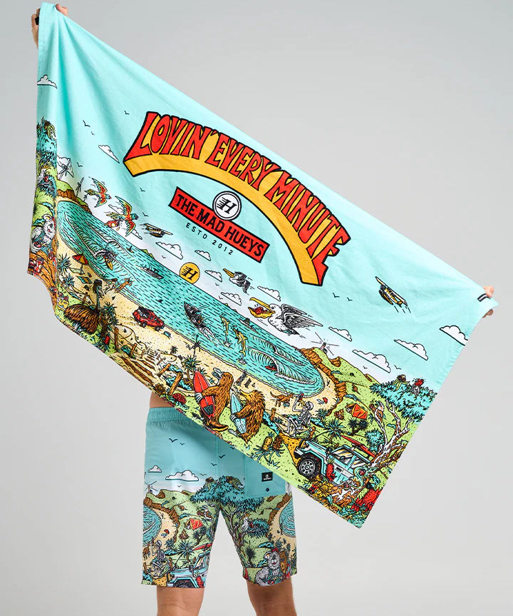 OZSTRAYATOWEL1.webp