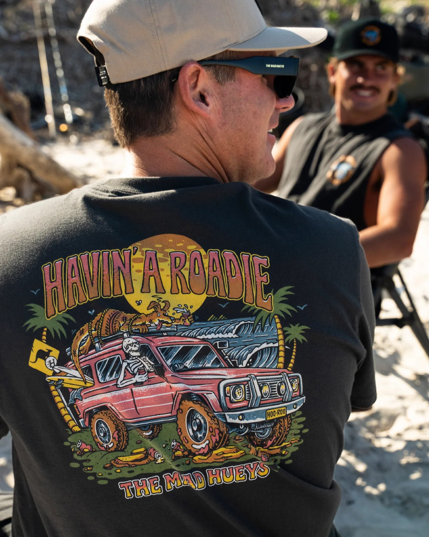 THE MAD HUEYS ROADIE TEE - VINTAGE BLACK