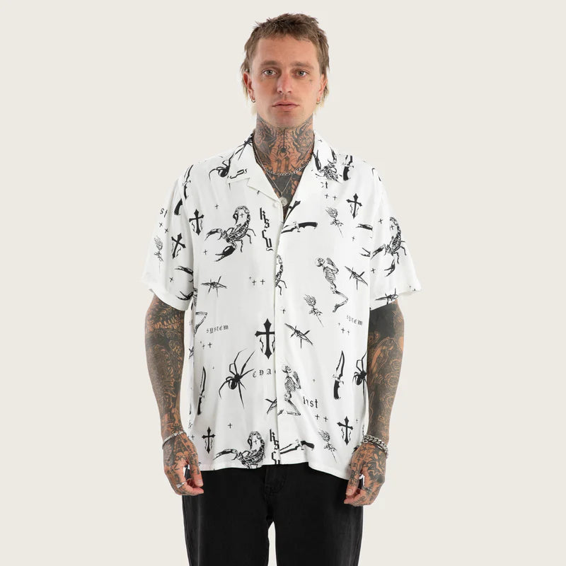 ScatterResortShortSleeveShirtWhitePrint_e0597041-2e98-4d62-8223-dcbf0a39838f.webp