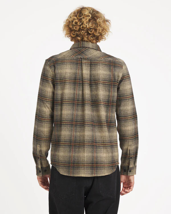 RVCA HUGES FLANNEL LONG SLEEVE SHIRT PIRATE BLACK