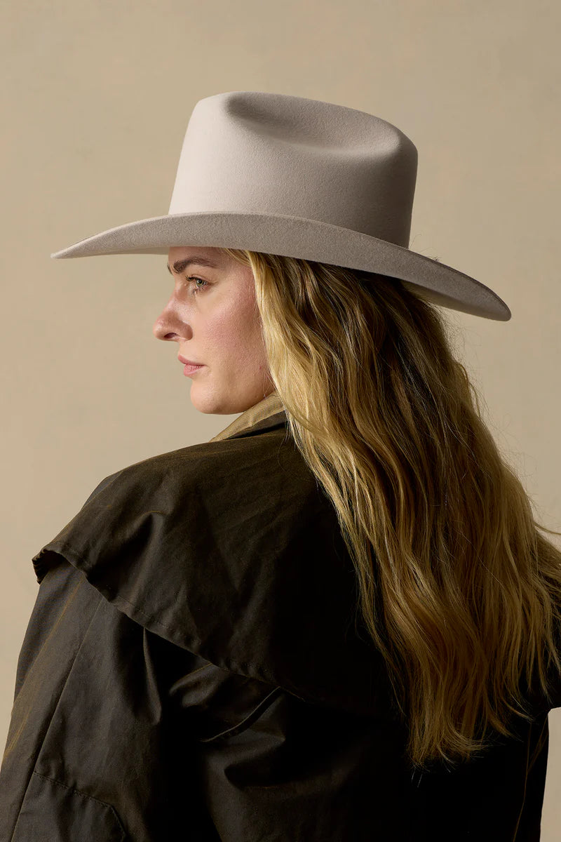 AKUBRA - THE ARENA IN LIGHT SAND