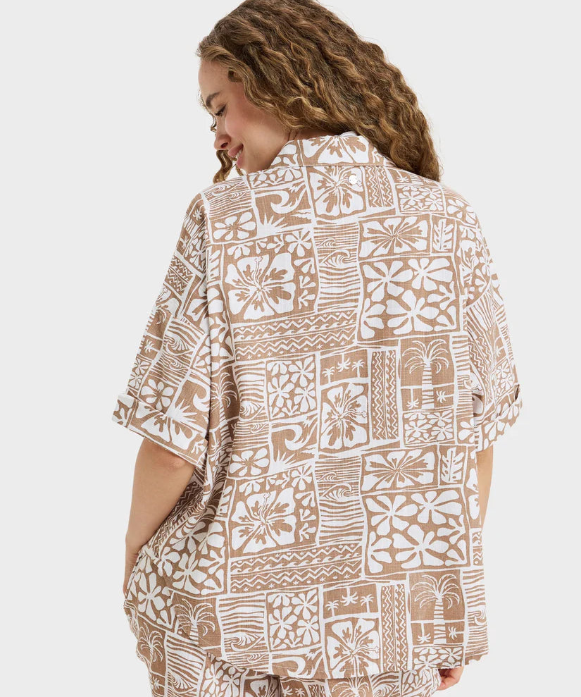 WomensBeachyNostalgiaSlubShortSleeveShirt1.webp