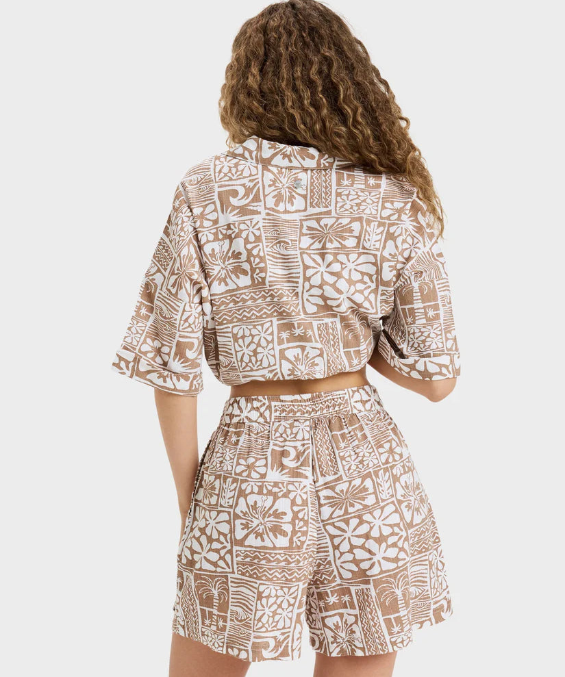 WomensSolVibesElasticWaistShorts3.webp