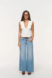 ABRAND 00 SUPER LOW & WIDE PETITE JEANS – JODY