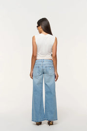 ABRAND 00 SUPER LOW & WIDE PETITE JEANS – JODY
