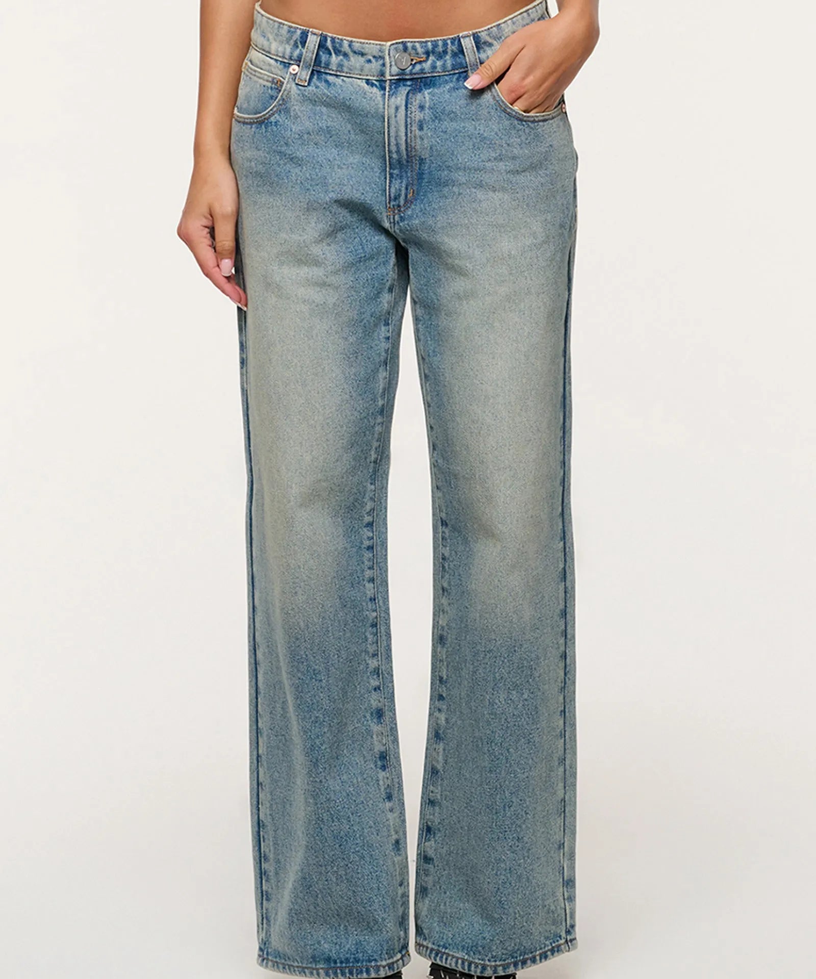 abrand-99-low-baggy-petite-recycled-jeans-kit1.webp