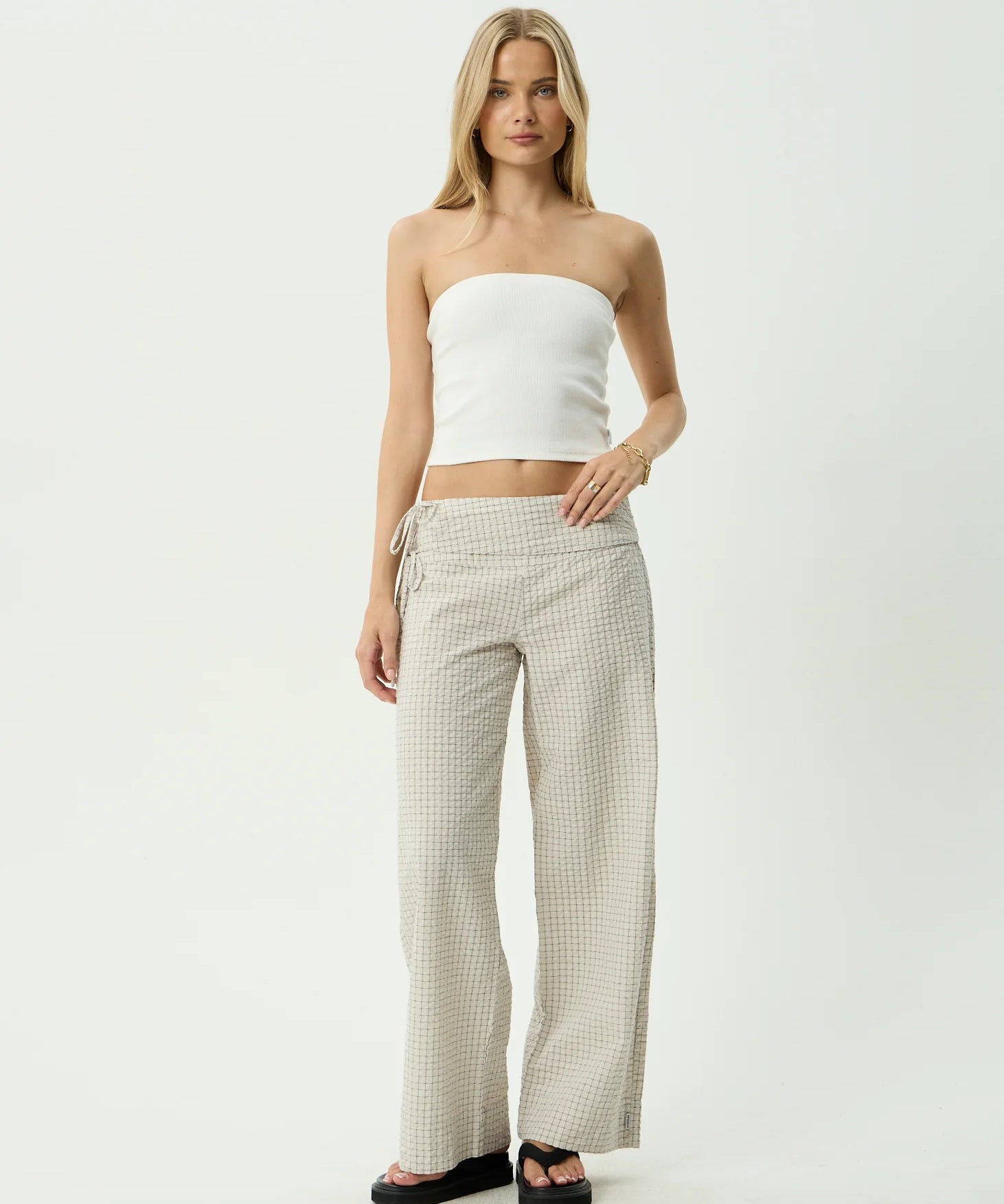 afends-sofia-wide-leg-pant-reverb-moonbeam-check_19dc79f6-5c4e-420c-836d-9139246c89a9.webp