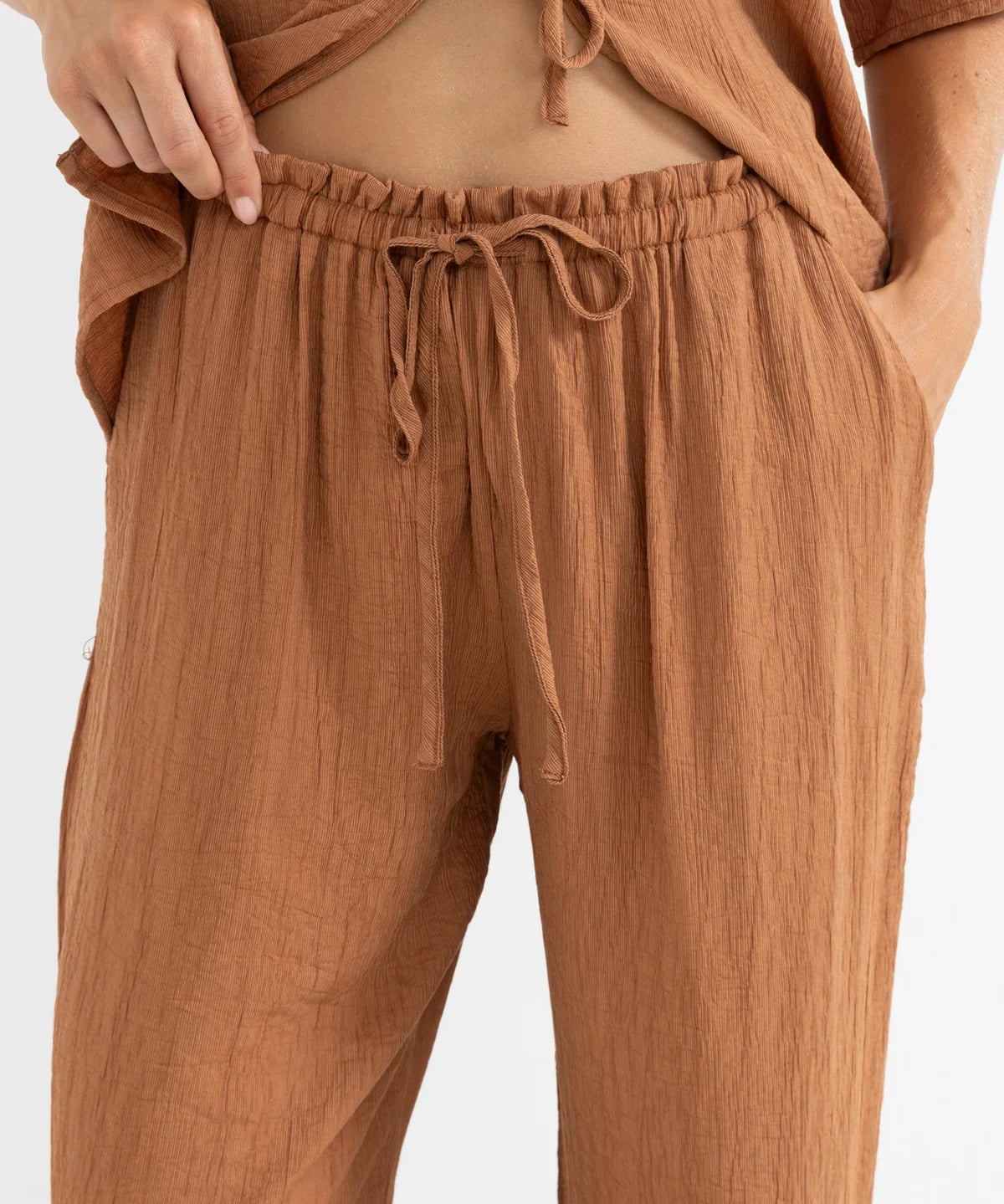 airlie-beach-pant-almond-front-1.webp