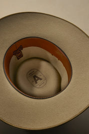 AKUBRA CATTLEMAN HAT IN SAND -  WIDE BRIM OUTBACK HAT