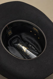 AKUBRA OUTBACK CLUB HAT BLACK LEGENDS SERIES LEE KERNAGHAN