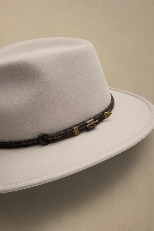 AKUBRA TRAVELLER HAT LIGHT SAND AUSTRALIAN MADE FELT HAT