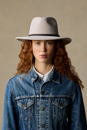 AKUBRA TRAVELLER HAT LIGHT SAND AUSTRALIAN MADE FELT HAT