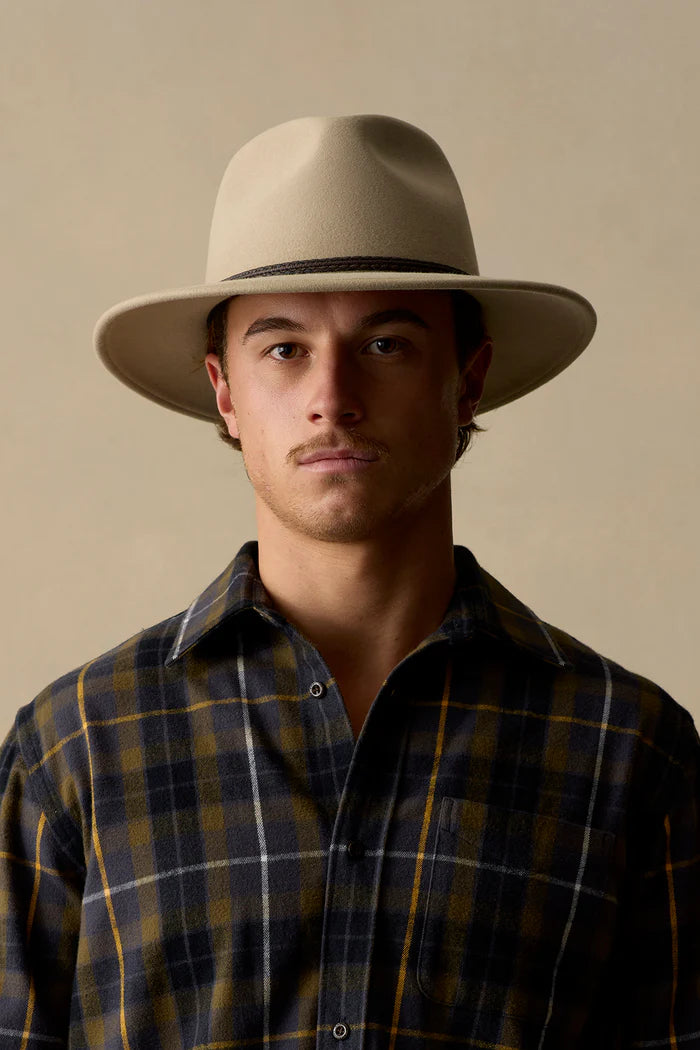 AKUBRA TRAVELLER – LIGHTWEIGHT PACKABLE ADVENTURE FELT HAT