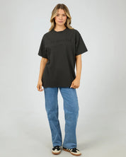 ALL ABOUT EVE AAE TIMELESS TEE – WASHED BLACK