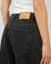 ALL ABOUT EVE HALLIE BARREL LEG JEAN WOMENS DENIM JEANS COAL