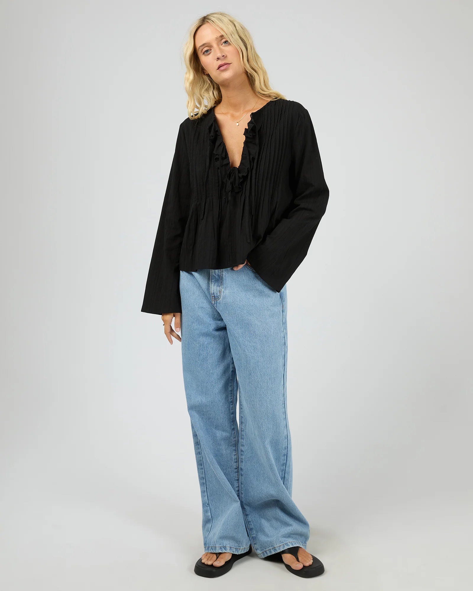 ALL ABOUT EVE NYXIE RUFFLE TOP WOMENS LONG SLEEVE BLOUSE BLACK