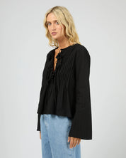 ALL ABOUT EVE NYXIE RUFFLE TOP WOMENS LONG SLEEVE BLOUSE BLACK