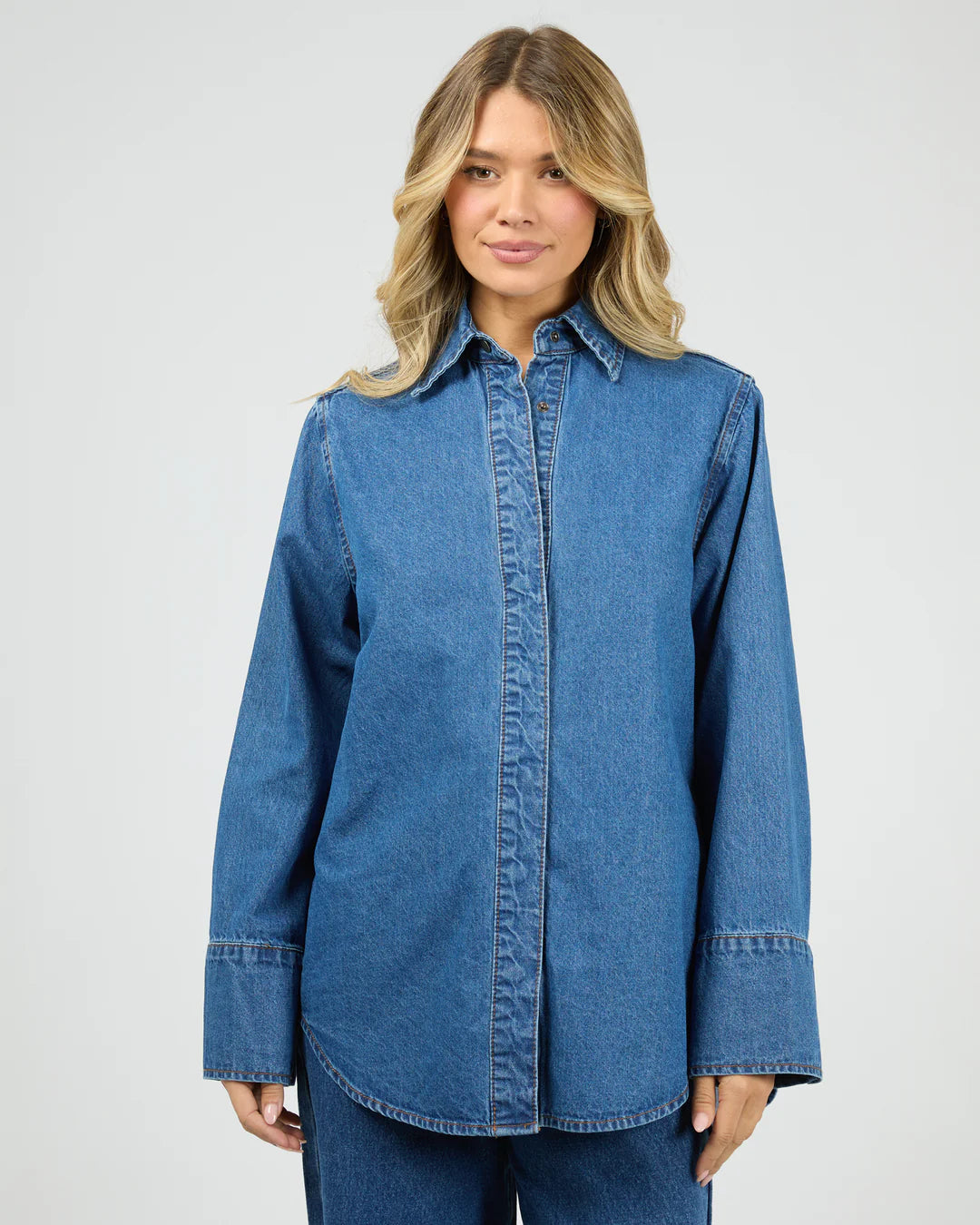 ALL ABOUT EVE PERCY DENIM SHIRT WOMENS BUTTON UP DENIM TOP HERITAGE BLUE