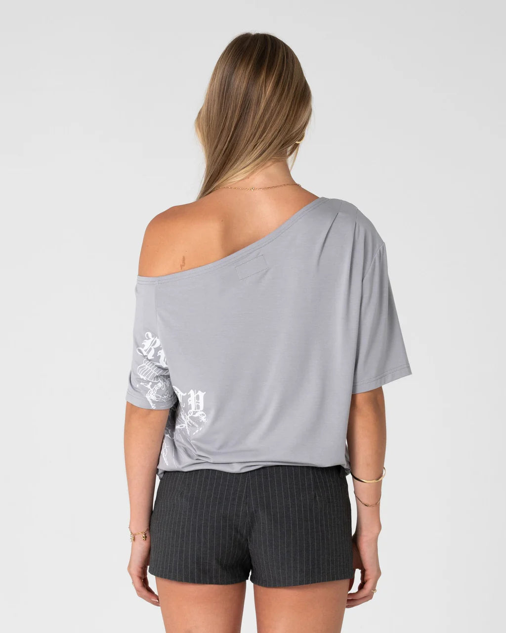 RUSTY SALLY SLOUCH OFF SHOULDER GRAPHIC TEE WOMENS GREY WHITE