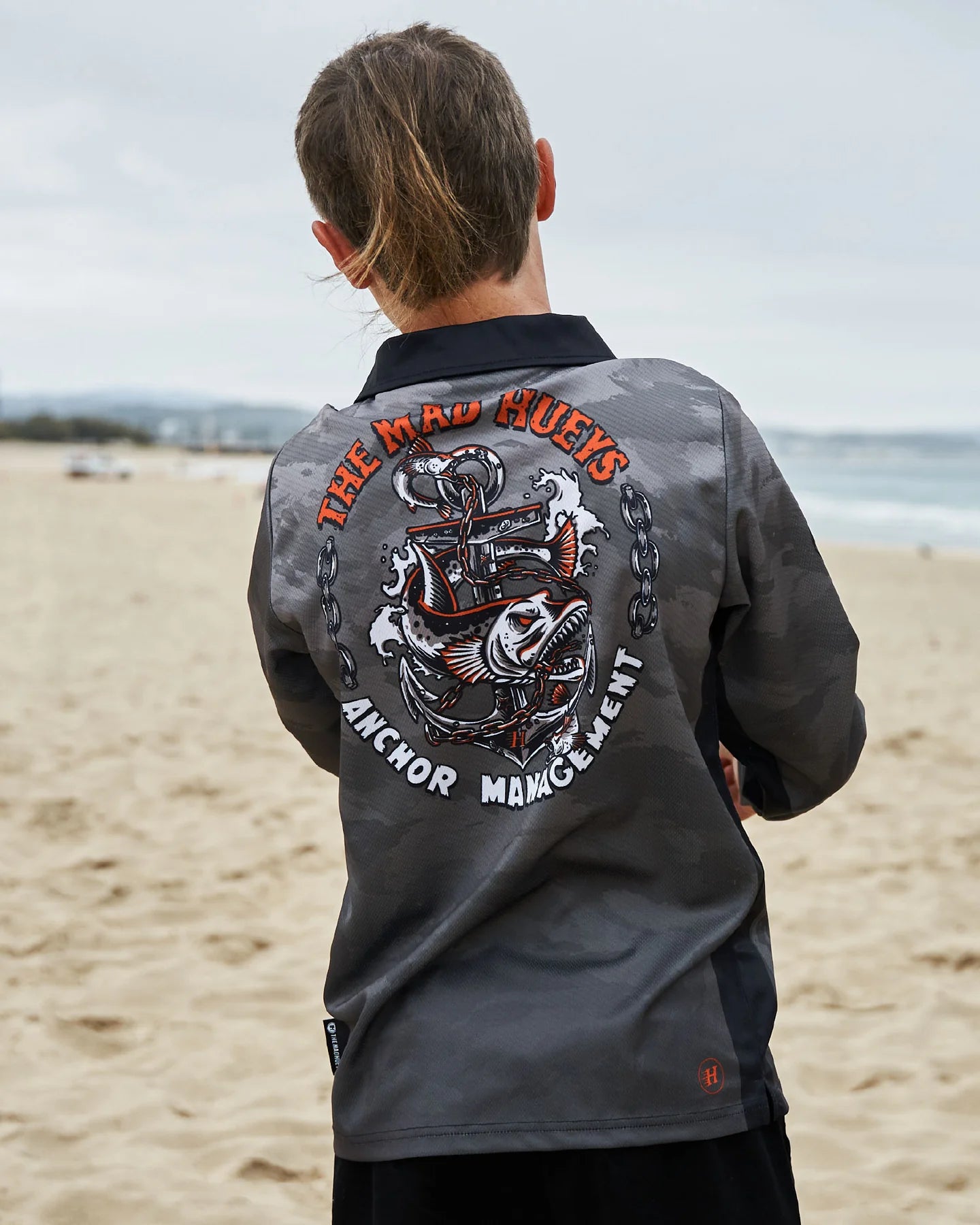 THE MAD HUEYS ANCHOR MANAGEMENT YOUTH UPF 50+ FISHING JERSEY