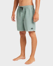BILLABONG ALL DAY OVERDYE LAYBACK 17" BOARDSHORTS – MENS EASY SURF SHORTS IN JADE