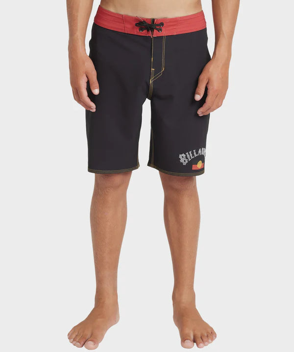billabong-boys-otis-flag-pro-boardshorts-black.webp