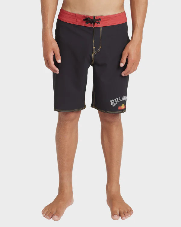 BILLABONG BOYS OTIS FLAG PRO BOARDSHORTS – BLACK