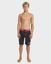 BILLABONG BOYS OTIS FLAG PRO BOARDSHORTS – BLACK