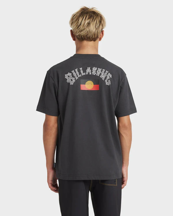 BILLABONG BOYS OTIS FLAG T-SHIRT – CHARCOAL