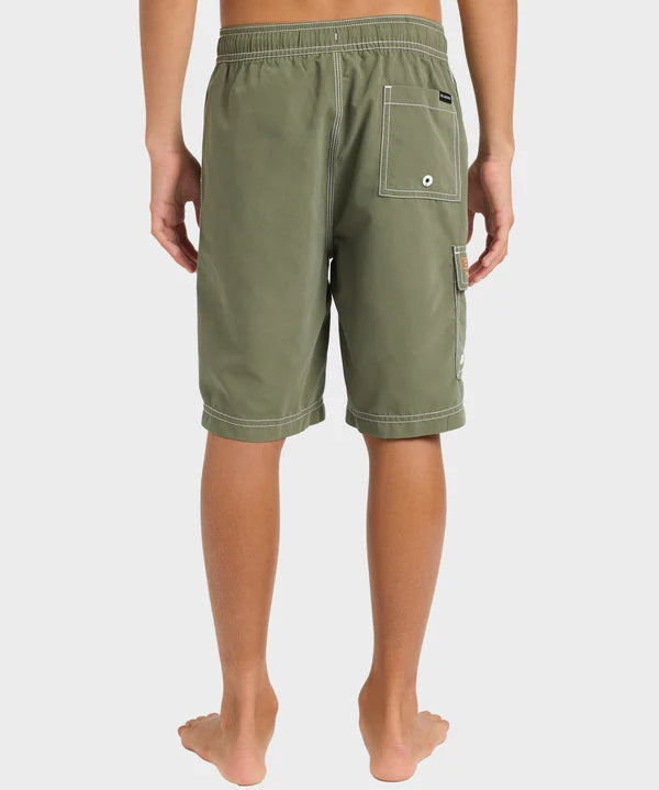 billabong-boys-throw-on-boardshorts-cypress-green1.webp