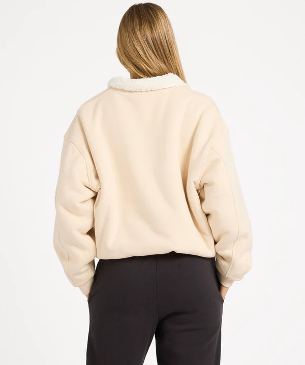 billabong-classic-vibes-fleece-pullover-dove1.webp