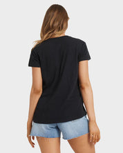 BILLABONG FORMULA T-SHIRT – WOMENS RELAXED EVERYDAY GRAPHIC TEE BLACK WHITE