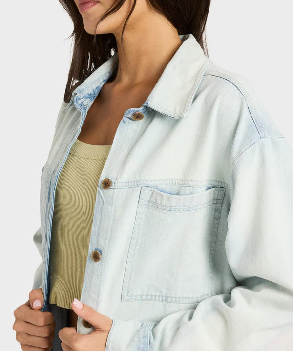 billabong-jade-saltwashed-denim-shacket-blue-mist1.webp