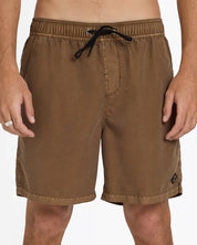 BILLABONG MENS ALL DAY OVERDYED LAYBACK 17" BOARDSHORTS – COFFEE BEAN