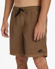 BILLABONG MENS ALL DAY OVERDYED LAYBACK 17" BOARDSHORTS – COFFEE BEAN