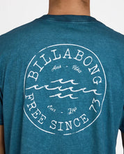 BILLABONG MENS BIG WAVE DAZ T-SHIRT – REAL TEAL
