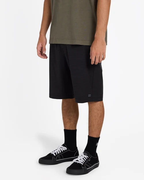 BILLABONG MENS CROSSFIRE 21" HYBRID SHORTS – BLACK