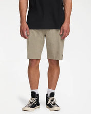 BILLABONG MENS CROSSFIRE 21" HYBRID SHORTS – KHAKI