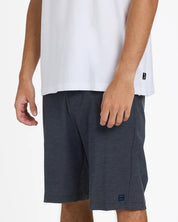 BILLABONG MENS CROSSFIRE 21" HYBRID SHORTS – NAVY