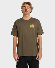 BILLABONG MENS LAND OF SUNSHINE T-SHIRT REGULAR FIT COTTON GRAPHIC TEE MILITARY