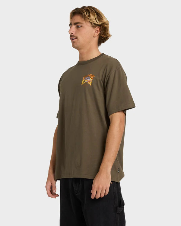 BILLABONG MENS LAND OF SUNSHINE T-SHIRT REGULAR FIT COTTON GRAPHIC TEE MILITARY